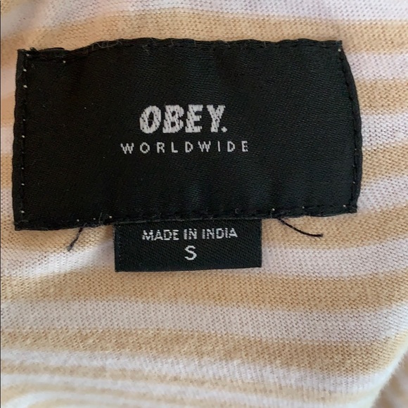 OBEY T-shirt - Picture 4 of 5